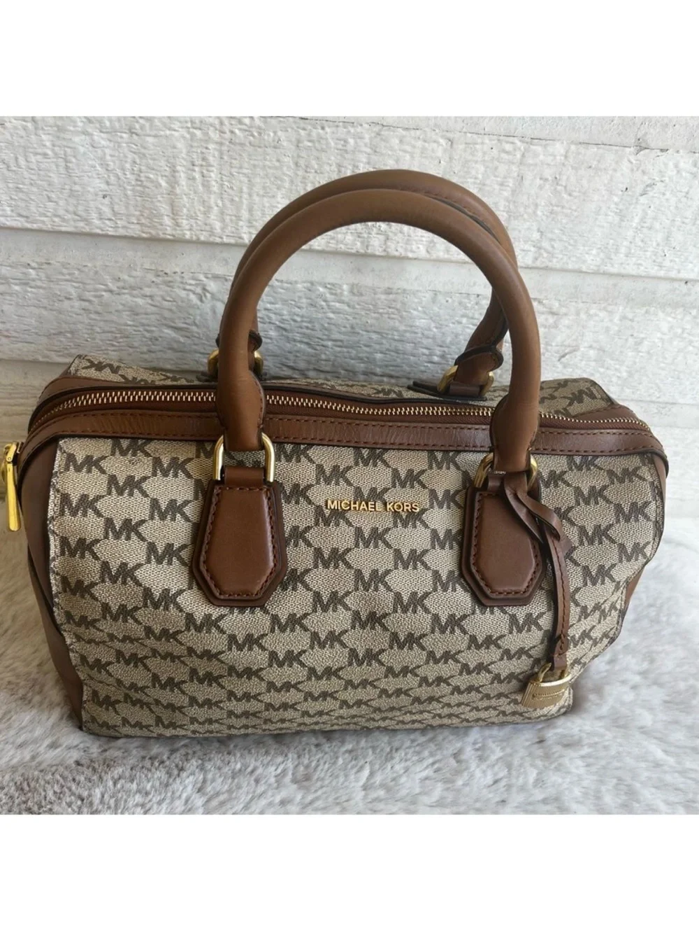 MICHAEL KORS Medium Mercer Heritage Duffle Boston Speedy Monogram Tote Bag